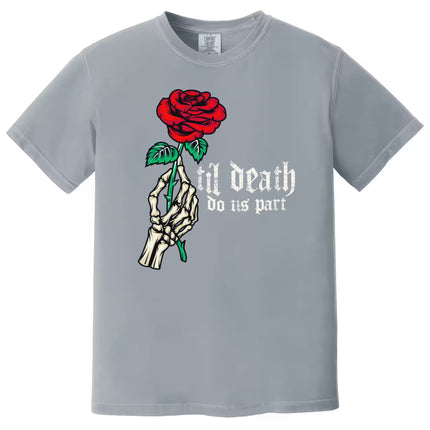 Gray gothic rose t-shirt with skeleton hand and “Til Death Do Us Part” text, dark romantic aesthetic tee for gothic fashion lovers and Valentine’s style.